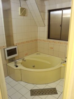 ティファナイン(豊島区/ラブホテル)の写真『702号室、浴室』by ごえもん（運営スタッフ）