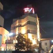 HOTEL runa3(ルーナ3)(船橋市/ラブホテル)の写真『夜の外観②』by 子持ちししゃも