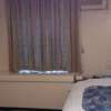 ホテルシティ(立川市/ラブホテル)の写真『１０１号室 ベッド側壁面・カーテン』by ハンプティ・ダンプティ