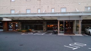 ウォーターホテルS国立(国立市/ラブホテル)の写真『夕方の入り口』by おむすび
