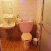 ホテルFOXY(台東区/ラブホテル)の写真『303号室のトイレ（奥に浴槽があります。）』by 無類の巨乳好き