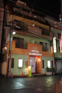 SUNREON 2（サンレオン）(渋谷区/ラブホテル)の写真『夜の外観』by スラリン