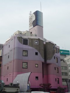 ホテル アーカス(立川市/ラブホテル)の写真『昼の外観』by スラリン