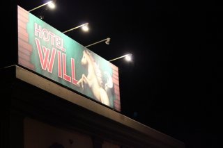 WILL WESTERN（ウィルウェスタン)高尾(八王子市/ラブホテル)の写真『看板』by スラリン