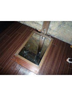 Hotel Bali&Thai 福生店(福生市/ラブホテル)の写真『13号室十字架の下の鏡』by スラリン