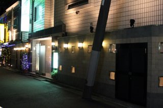 ホテル ピュア(大田区/ラブホテル)の写真『夜の入口』by スラリン