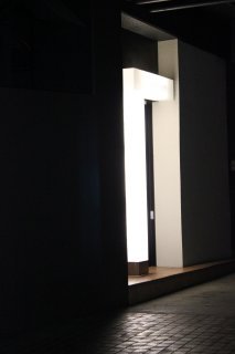 チェリー(足立区/ラブホテル)の写真『夜の入口（近景）』by スラリン