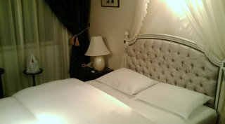 ニューヨークデコ(国分寺市/ラブホテル)の写真『ベッド』by おむすび