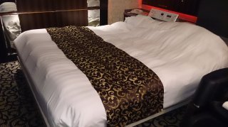 シェレナ(国立市/ラブホテル)の写真『ベッド』by おむすび