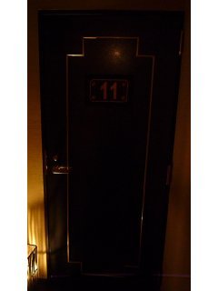 Hotel Bali&Thai 福生店(福生市/ラブホテル)の写真『11号室入口扉』by スラリン