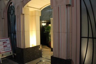 ビーナス(新宿区/ラブホテル)の写真『夜の入口』by スラリン