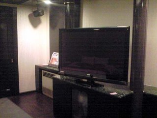 閉店？したホテル(ID:40949)(福岡市博多区/ラブホテル)の写真『602号室 大型テレビがあります』by nognog