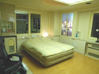 フランセ(八王子市/ラブホテル)の写真『606号室、ベッド』by もんが～