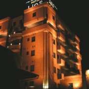 HOTEL LioS(リオス）川口店(川口市/ラブホテル)の写真『夜の外観』by もんが～
