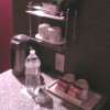 HOTEL LAGUNA INN（ラグナイン）(八王子市/ラブホテル)の写真『304号室、お茶セットとサービスのミネラルウォーターとチキンラーメン』by もんが～