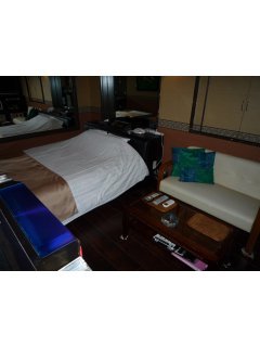 Hotel Bali&Thai 福生店(福生市/ラブホテル)の写真『31号室部屋全景』by スラリン