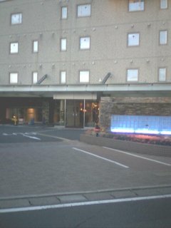 ウォーターホテルS国立(国立市/ラブホテル)の写真『朝の入り口』by もんが～