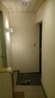 ドルフィン(新宿区/ラブホテル)の写真『301号室玄関』by お姉さん大好き
