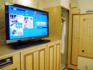 マイアミ(横浜市西区/ラブホテル)の写真『213号室 テレビ』by Waco
