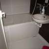 HOTEL アムール(台東区/ラブホテル)の写真『402号室 浴室は改造済みながら狭いかも』by nognog