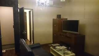 HOTEL LULLIA（ジュリア）(足利市/ラブホテル)の写真『111号室：ベッド側からソファー(奥洗面所)』by うるるん