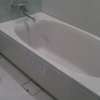 キャトルセゾン大和(大和市/ラブホテル)の写真『305号室、浴槽は深めでゆったりと浸かれました。』by もんが～