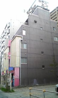 ホテル A-1(札幌市中央区/ラブホテル)の写真『昼の外観』by 北の大地