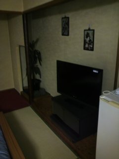 閉店？したホテル(ID:9471)(品川区/ラブホテル)の写真『テレビは新しく、大きいです。とにかく広いです。』by エロっけんJr