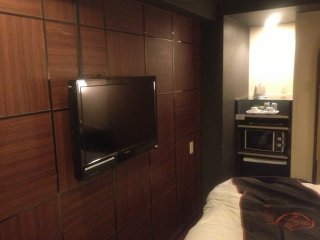 HOTEL北欧～HOKUO～(横浜市西区/ラブホテル)の写真『201号室 壁掛けＴＶ』by 瓢箪から狛犬