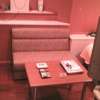 マリオネットアイネ(八王子市/ラブホテル)の写真『212号室、テーブルとソファー』by もんが～