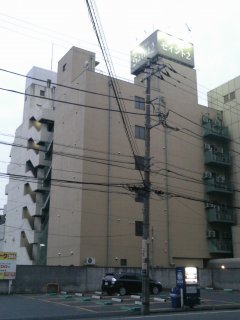 ホテル セイント２(川越市/ラブホテル)の写真『朝の外観』by もんが～