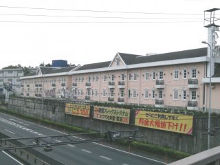 GOLF大和(大和市/ラブホテル)の写真『昼の外観』by もんが～