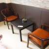 菊水(立川市/ラブホテル)の写真『307号室に設置されている椅子とテーブル』by 無類の巨乳好き