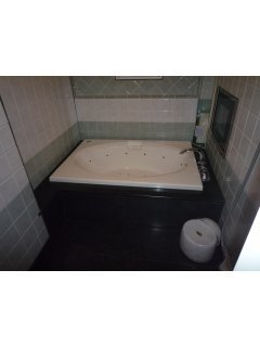グランドカリビアンリゾートホテル(所沢市/ラブホテル)の写真『208号室バスルーム』by スラリン