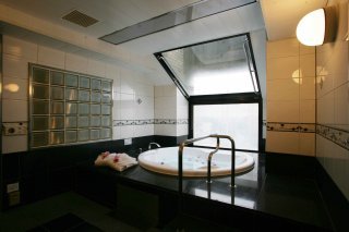 WATERHOTEL Mw（ウォーターホテルムゥ）(さいたま市岩槻区/ラブホテル)の写真『ここの風呂は好き』by ごんぞうparty