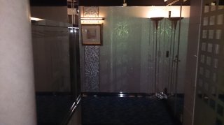 HOTEL 1H2O 横田Base(瑞穂町/ラブホテル)の写真『４階エレベーターホール』by おむすび