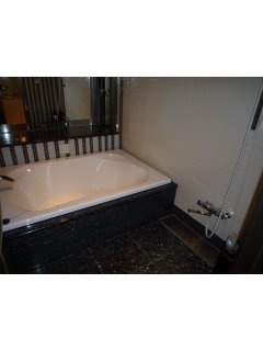 Aurorra(オーロラ)(あきる野市/ラブホテル)の写真『7号室浴室』by スラリン