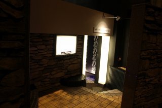 ホテル大和リゾート(世田谷区/ラブホテル)の写真『夜の入口１』by スラリン