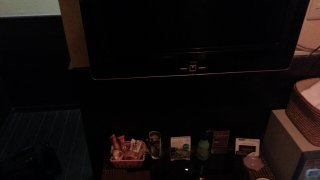 テラスM(国分寺市/ラブホテル)の写真『303号室テレビの下に駄菓子が』by 春風拳