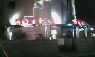 セリオ(新宿区/ラブホテル)の写真『入り口』by 子持ちししゃも