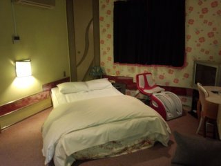 閉店？したホテル(ID:25338)(渋谷区/ラブホテル)の写真『101号室のベッド』by セントマーチン