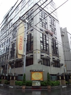 HOTEL TIFFARD（ティファード）(新宿区/ラブホテル)の写真『昼の外観』by ごえもん（運営スタッフ）