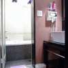 シーズ鶯谷(台東区/ラブホテル)の写真『402号室 浴室入口と右に洗面台』by マーケンワン