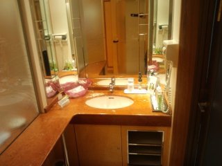 HOTEL CITY(川崎市川崎区/ラブホテル)の写真『501の洗面台』by まさおじさん