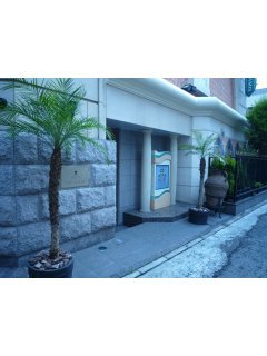 W-ARAMIS（アラミス）(新宿区/ラブホテル)の写真『昼の入口』by スラリン