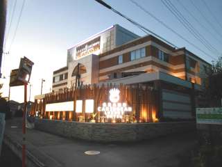 GRAND CARIBBEAN LUXURY HOTEL(所沢市/ラブホテル)の写真『朝の外観』by もんが～