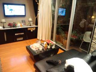 カラフルＰ＆Ａ新宿(新宿区/ラブホテル)の写真『８０２の部屋リビング側』by まさおじさん