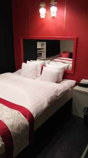 HOTEL Maile(マイレ)(渋谷区/ラブホテル)の写真『306号室のベッド。大きさは普通です。』by かまってにゃん