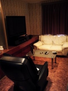 閉店？したホテル(ID:24922)(豊島区/ラブホテル)の写真『602号室 テレビは大きくマッサージチェア付』by あおてん
