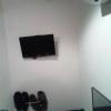レンタルルーム ビスタ(新宿区/ラブホテル)の写真『５号室　小さなテレビとスリッパ。テレビ、映り完璧です。』by セイムス